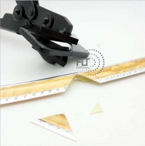 90 DEGREE SCISSOR 4
